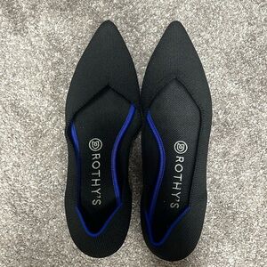 Rothys The Point Flats In Black